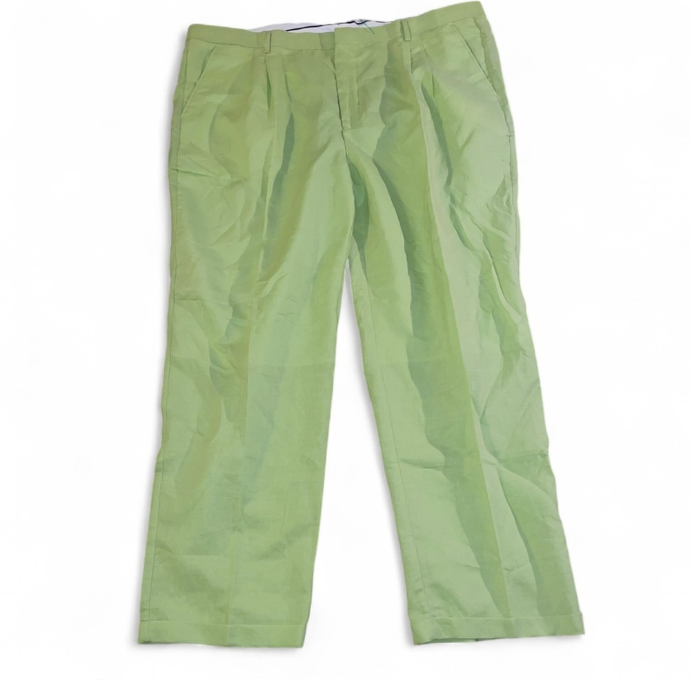Striking Green Chinos with Classic Straight-Leg Cut